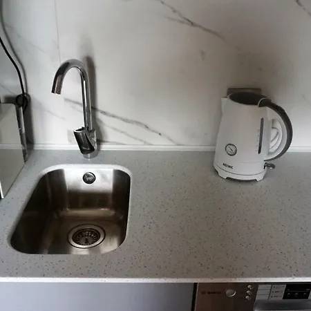Apartament W11 *